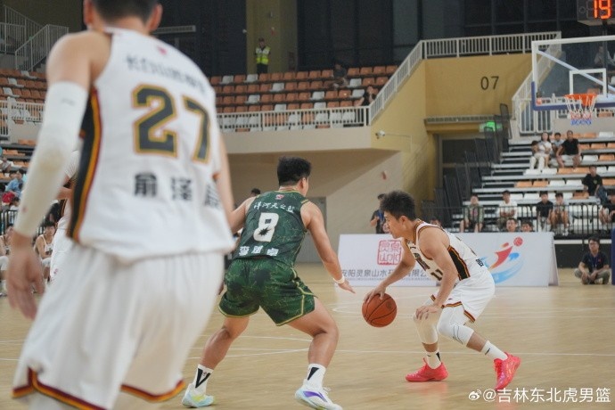 夏季职业篮球邀请赛 吉林93比89战胜同曦 姜伟泽23分&田宇恒27分 夏季职业篮球邀请赛 吉林93比89战胜同曦 姜伟泽23分&田宇恒27分