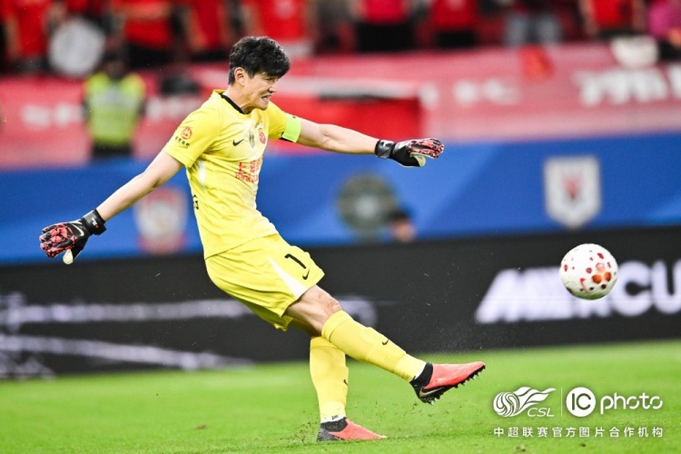 上海海港队0-0战平北京国安队 上海海港队0-0战平北京国安队