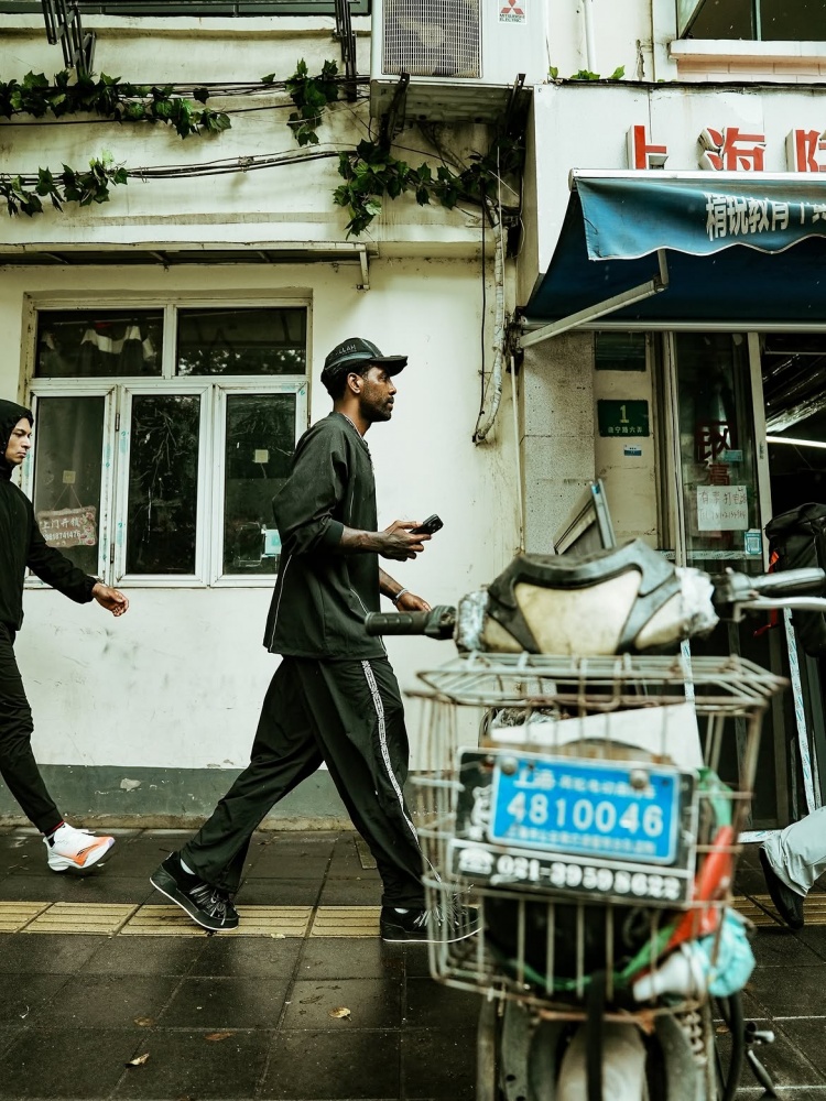 中国行等各种活动+训练！欧文更新社媒晒照：繁忙的夏天